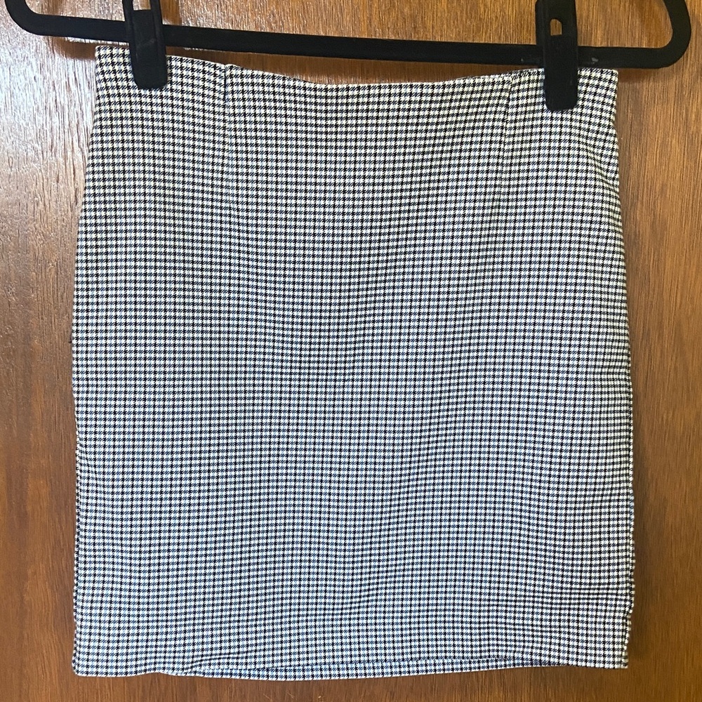 Dynamite Black and White Gingham Mini Skirt